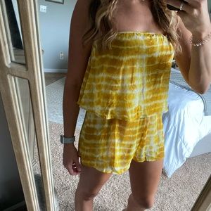 Tye-dye pattern strapless romper